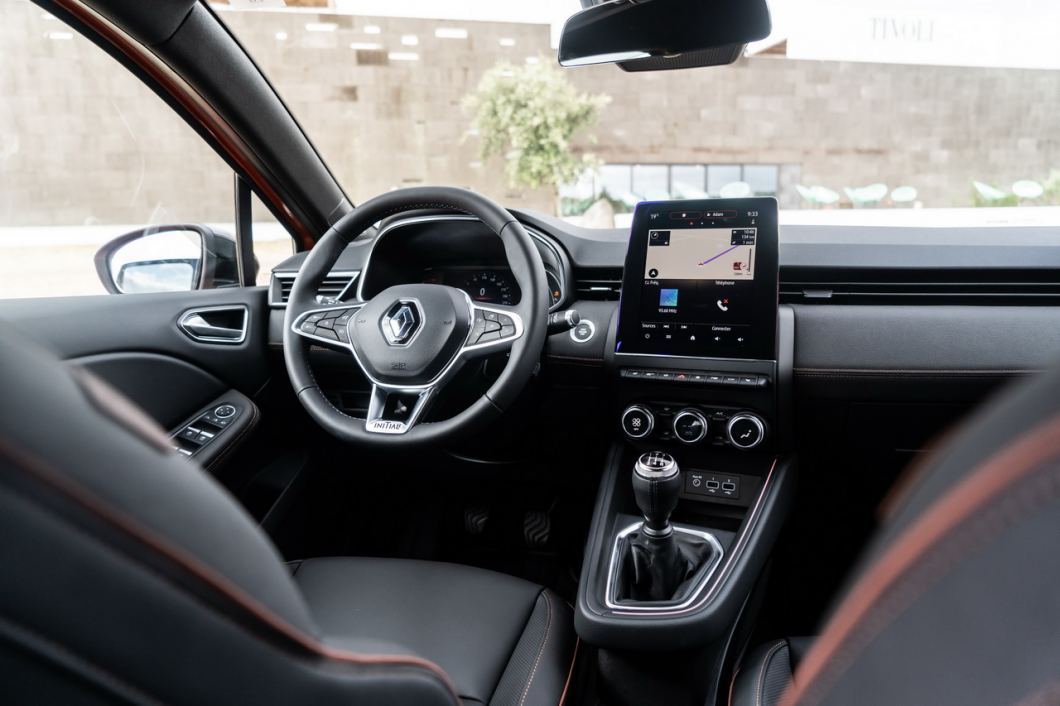 renault-clio5-initialeparis-13